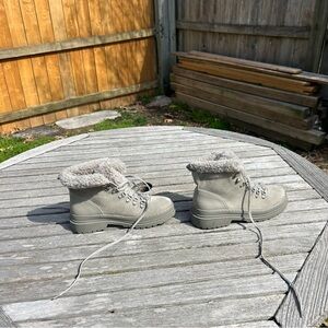 Splendid  hiking Boots Yvonne Suede upper faux Shearling‎ lining ankle Sherpa 9